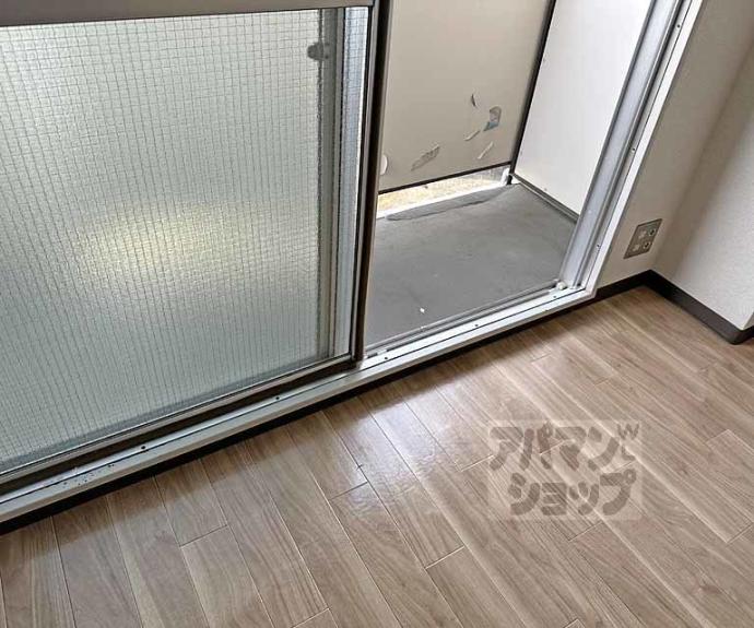 【ロイヤルパレス大枝】間取