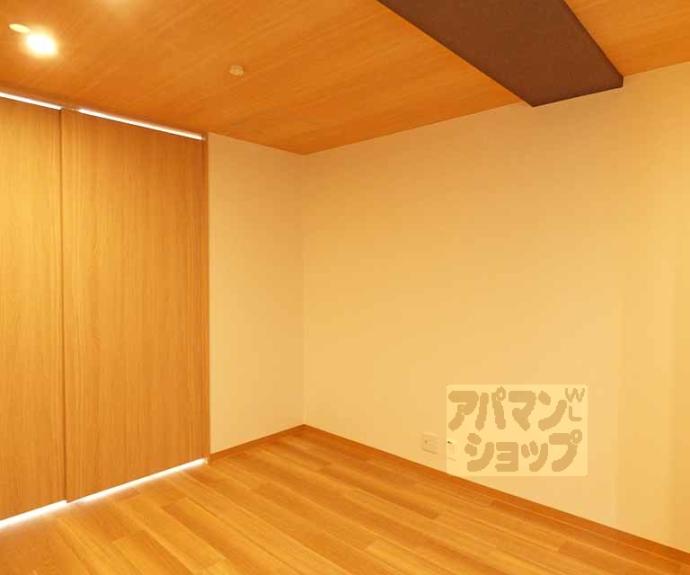 【イーストパレス祇園四条】間取