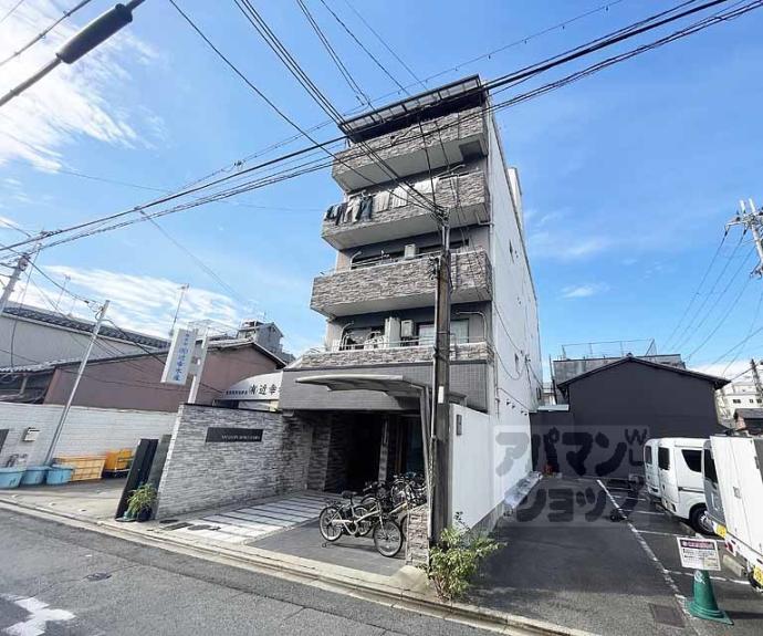 【メイゾン六波羅】間取