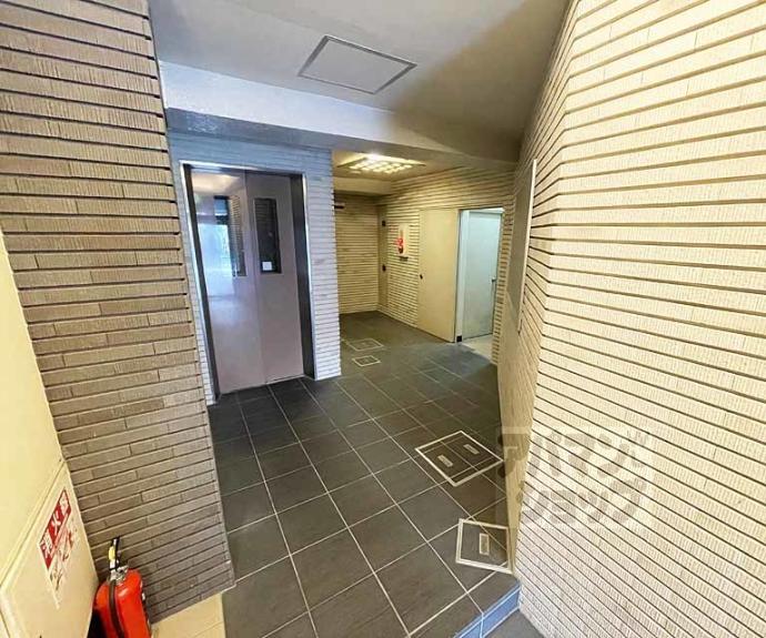 【メイゾン六波羅】間取