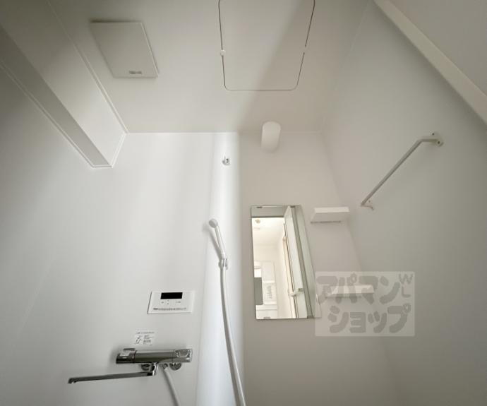 【メイゾン六波羅】間取