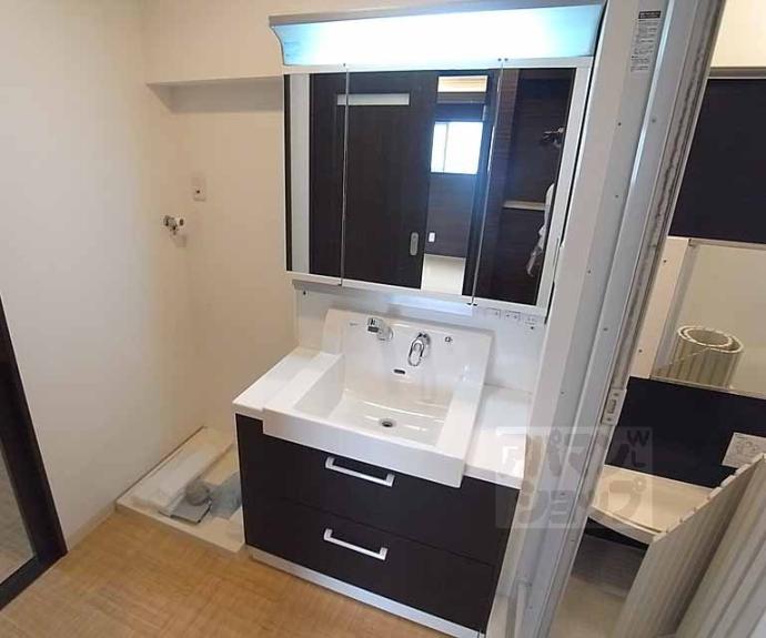 【メイゾン六波羅】間取