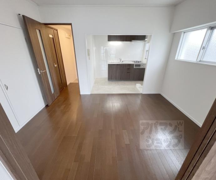 【メイゾン六波羅】間取