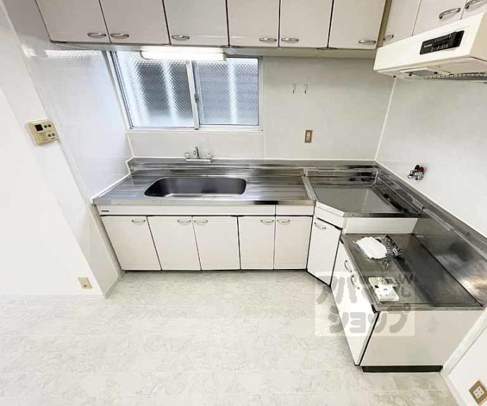 【メイゾン六波羅】間取