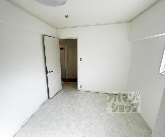 【メイゾン六波羅】間取