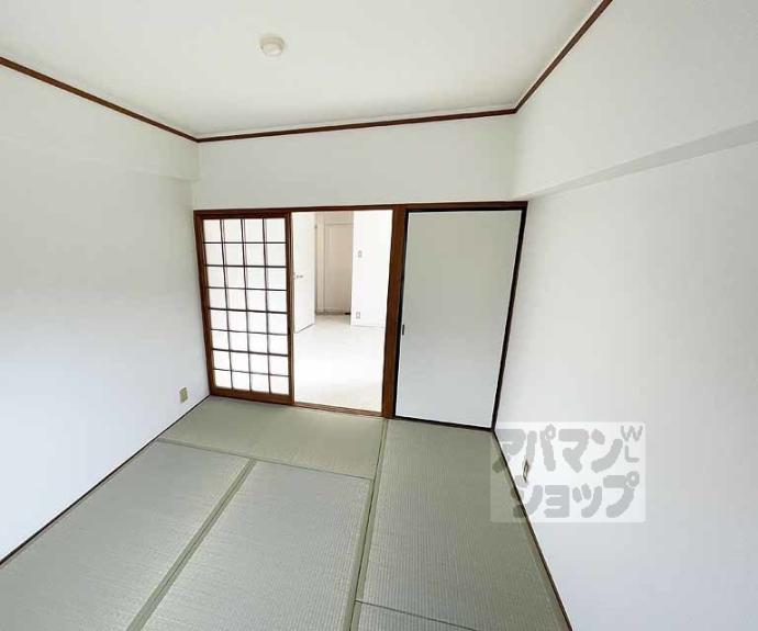 【メイゾン六波羅】間取