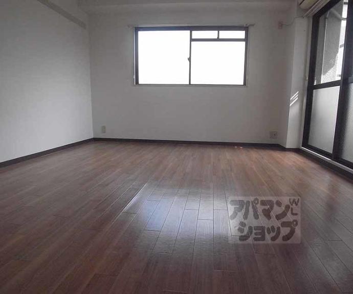 【ＡＤＥＳＴ五条】間取