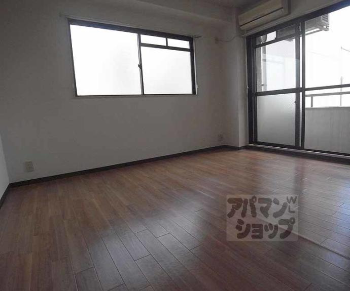 【ＡＤＥＳＴ五条】間取