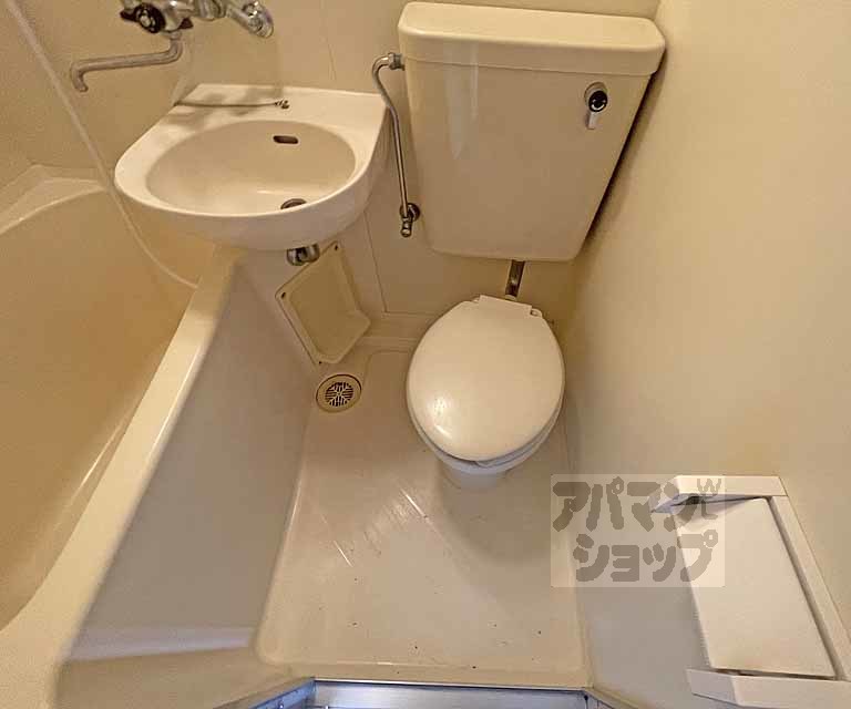 【ADEST五条】間取