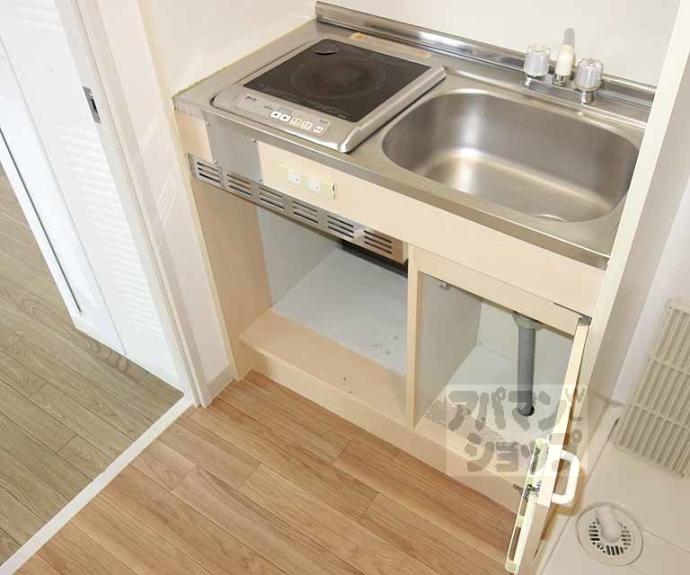 【四条大宮シャトー朝日】間取