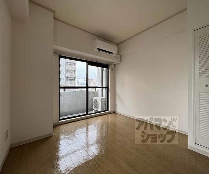 【四条大宮シャトー朝日】間取