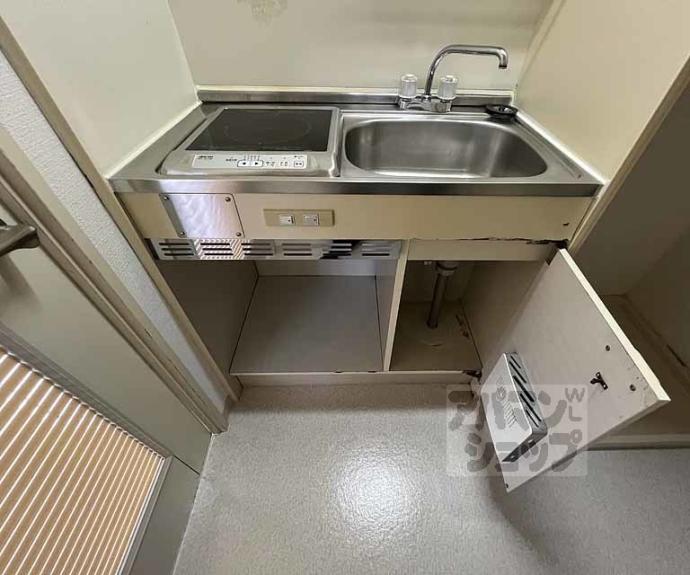 【四条大宮シャトー朝日】間取