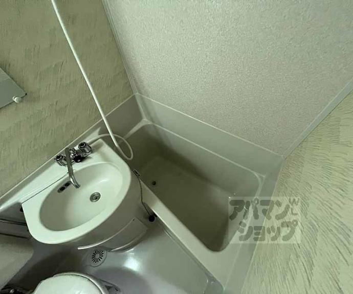 【四条大宮シャトー朝日】間取