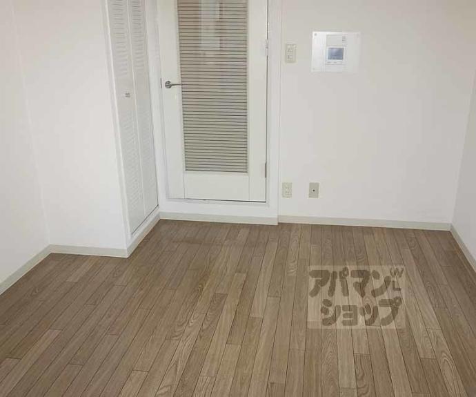 【四条大宮シャトー朝日】間取