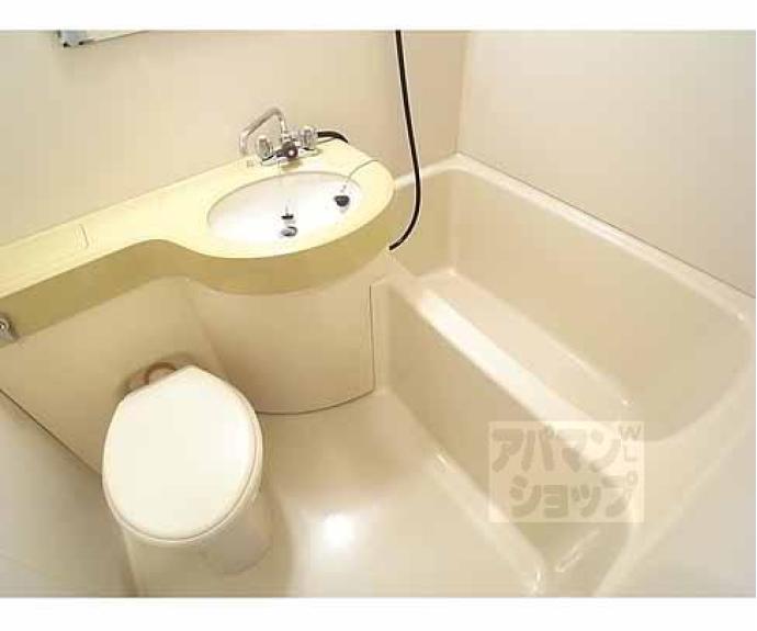 【ライオンズマンション二条高倉】間取