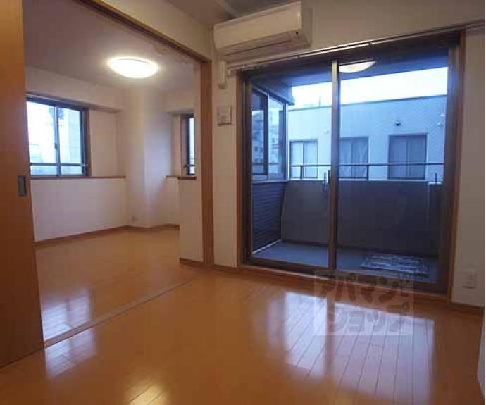 【クリスタルグランツ西大路三条】間取