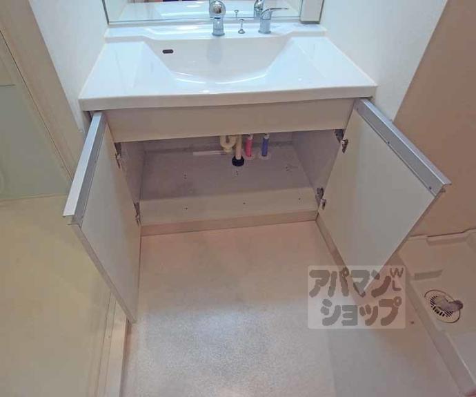 【クリスタルグランツ西大路三条】間取