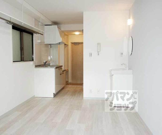 【ヴィラ・イースト】間取