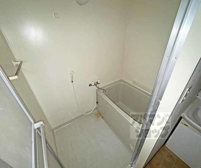 【カーサ東浜】間取