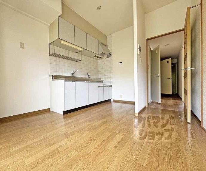 【カーサ東浜】間取