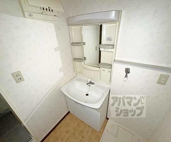 【カーサ東浜】間取