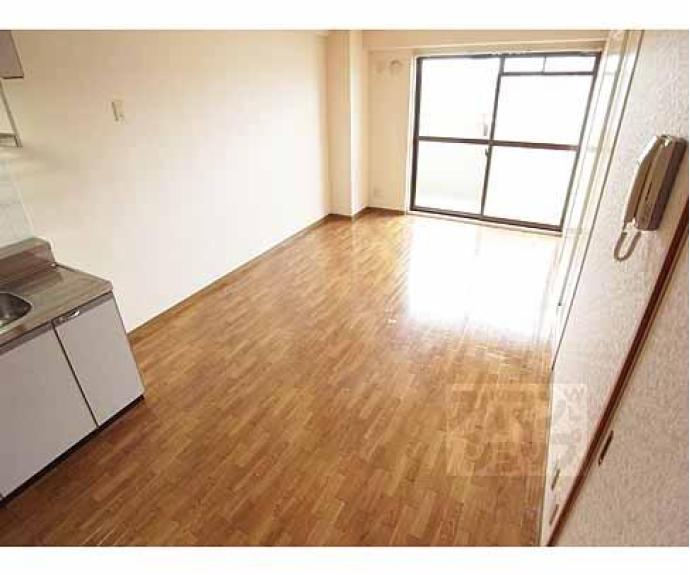 【カーサ東浜】間取