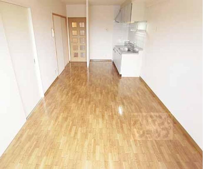 【カーサ東浜】間取