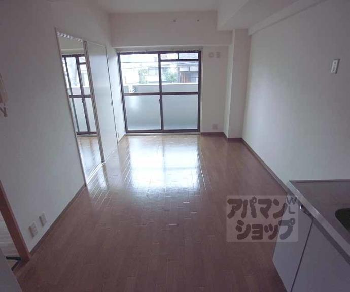 【カーサ東浜】間取