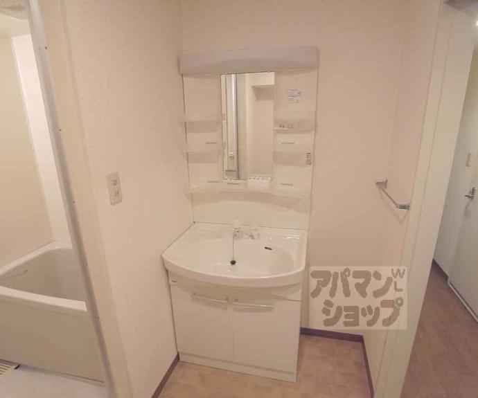 【カーサ東浜】間取