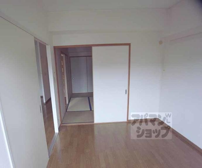 【カーサ東浜】間取