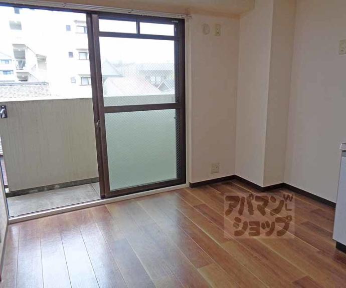 【カーサ東浜】間取