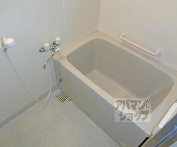 【カーサ東浜】間取