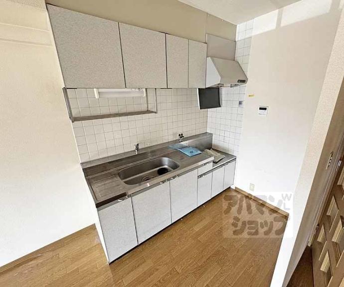 【カーサ東浜】間取