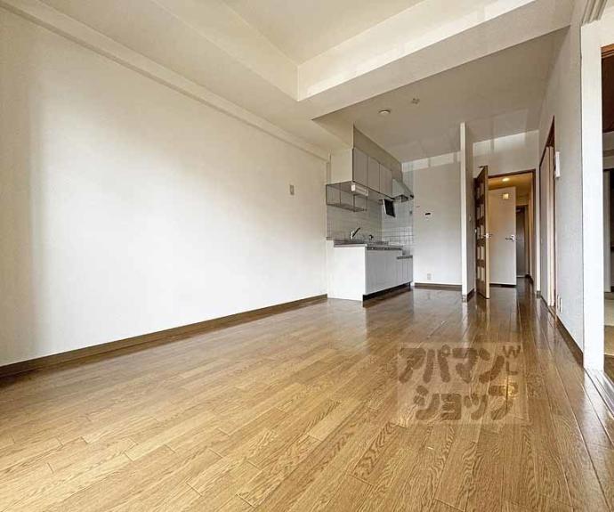 【カーサ東浜】間取