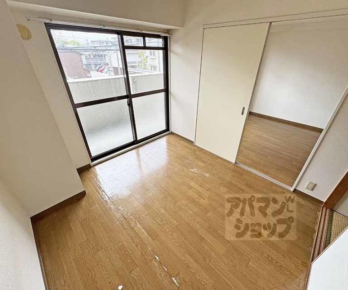 【カーサ東浜】間取