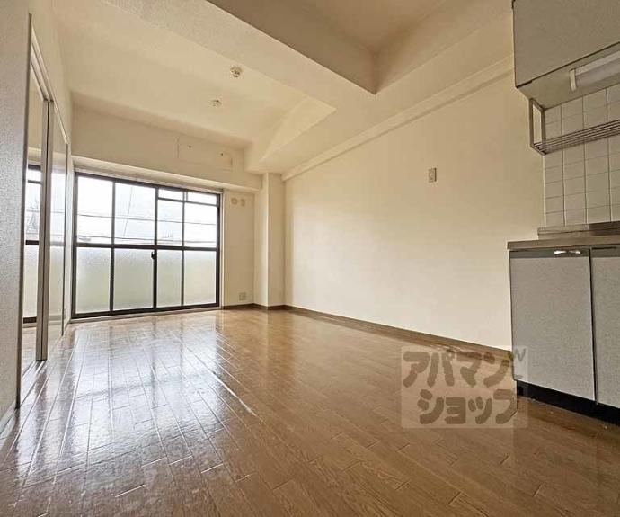 【カーサ東浜】間取