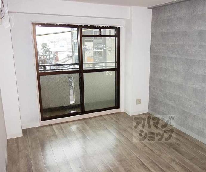 【エフラス京都御所西】間取