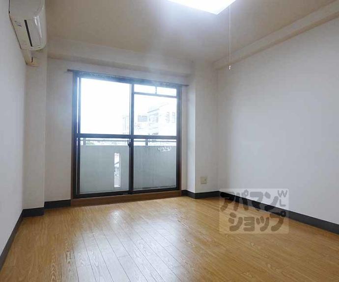 【エフラス京都御所西】間取