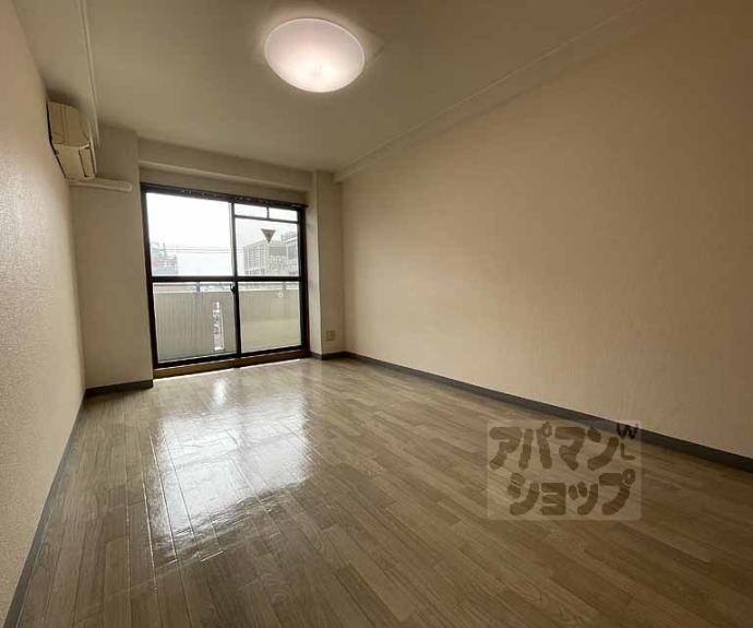 【エフラス京都御所西】間取