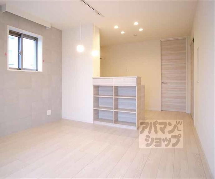 【シャーメゾンドエル下鴨】間取