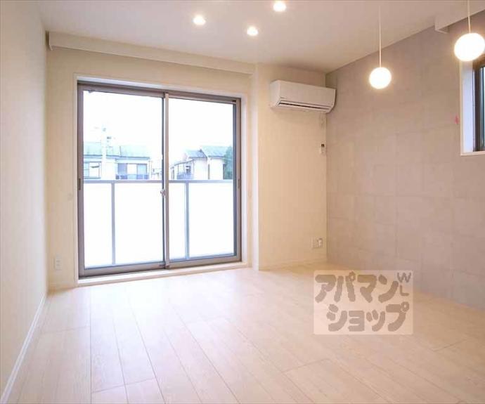 【シャーメゾンドエル下鴨】間取