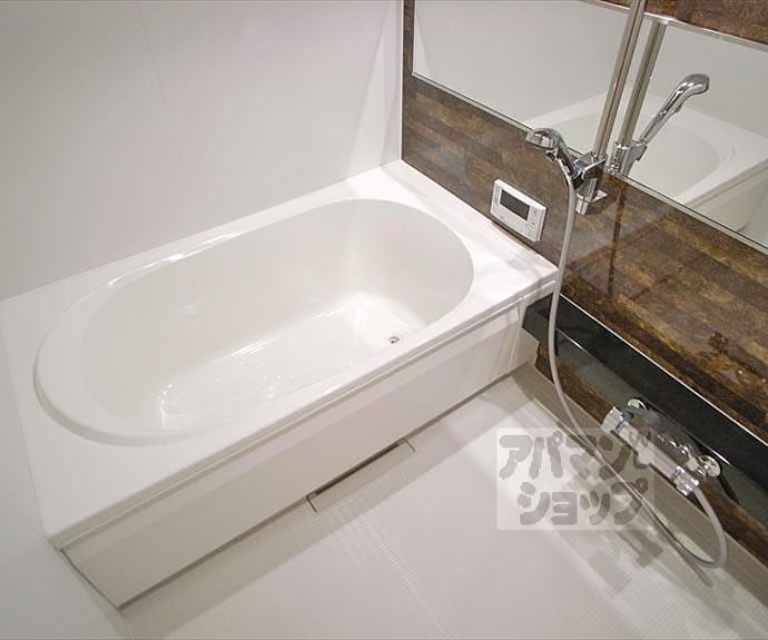 【シャーメゾンドエル下鴨】間取