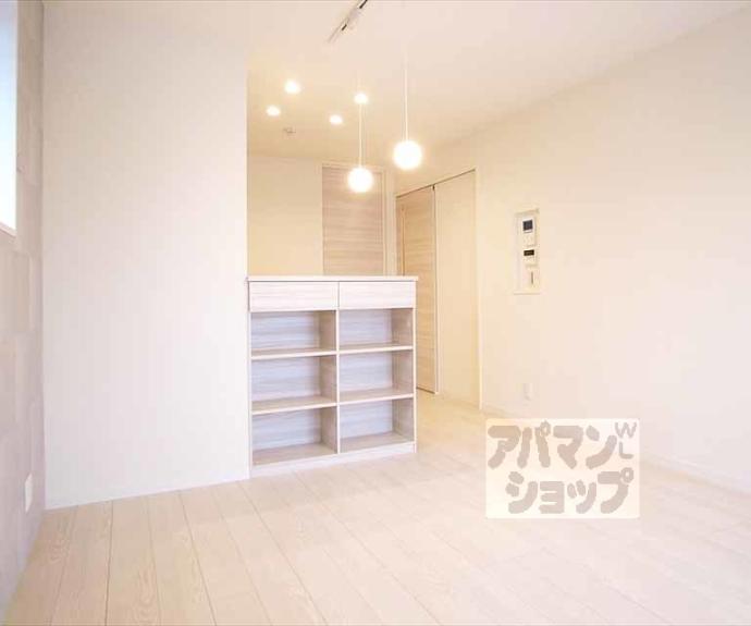 【シャーメゾンドエル下鴨】間取