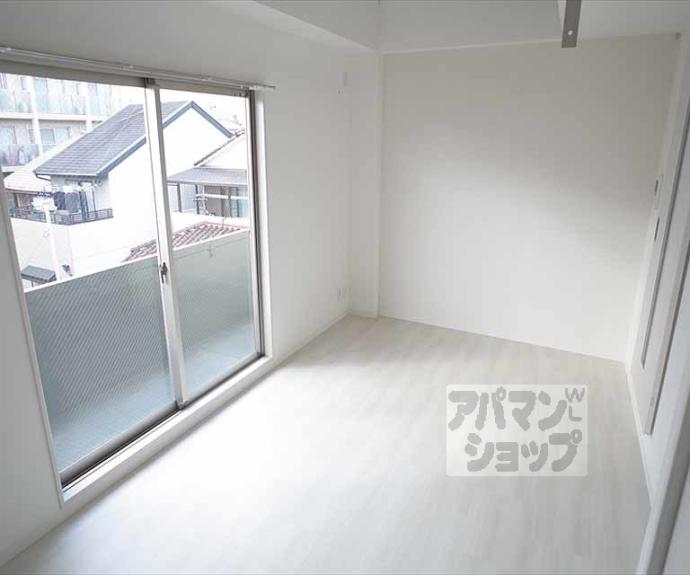 【アベニール出町柳】間取