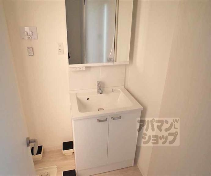 【アベニール出町柳】間取