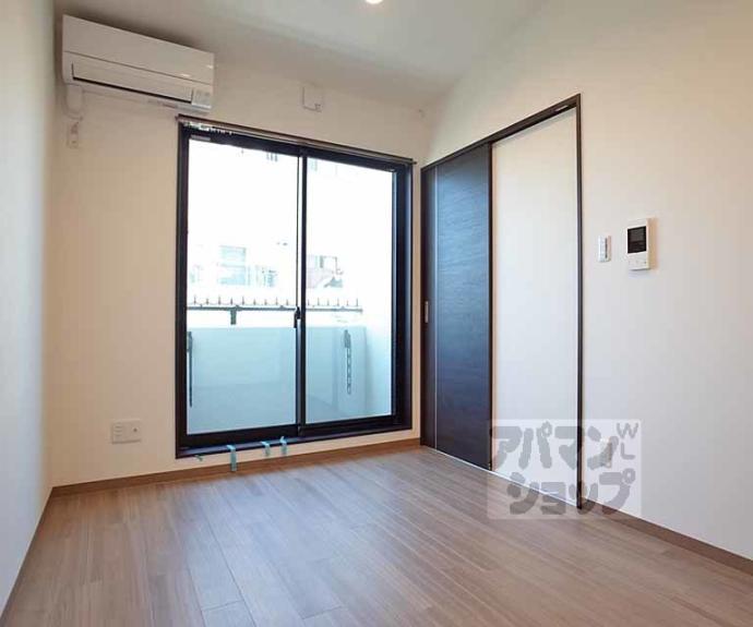 【THE GARNET SUITE RESIDENCE 京大前WEST】間取