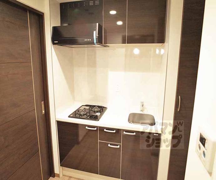 【THE GARNET SUITE RESIDENCE 京大前WEST】間取