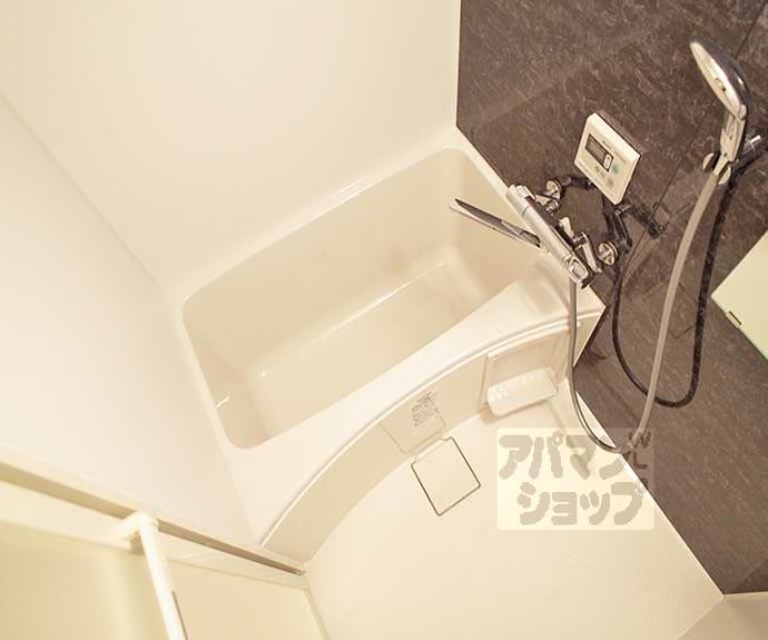 【THE GARNET SUITE RESIDENCE 京大前WEST】間取