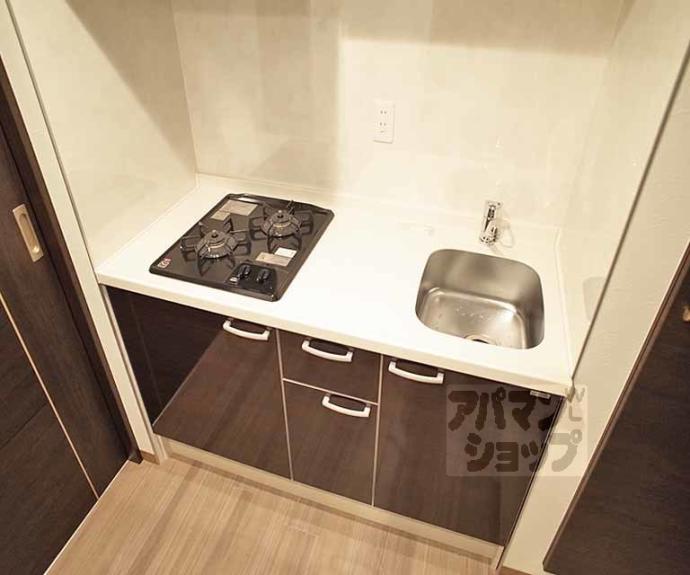 【THE GARNET SUITE RESIDENCE 京大前WEST】間取