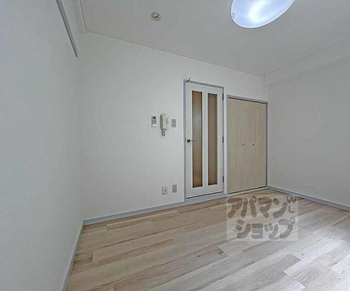 【リバティ大和大路】間取